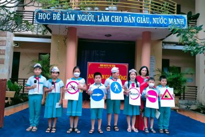 TUYÊN TRUYỀN ATGT TRONG GIỜ CHÀO CỜ